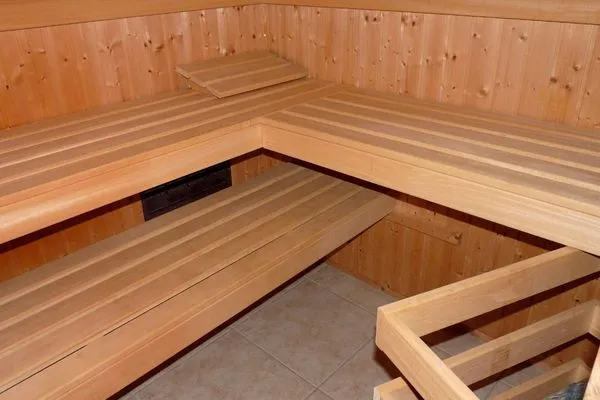   FeWo Malchower See mit Pool