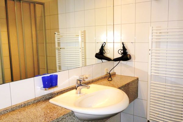  Appartementhaus Meeresblick Fewo 2.07 Kühlungsborn-West - Badezimmer