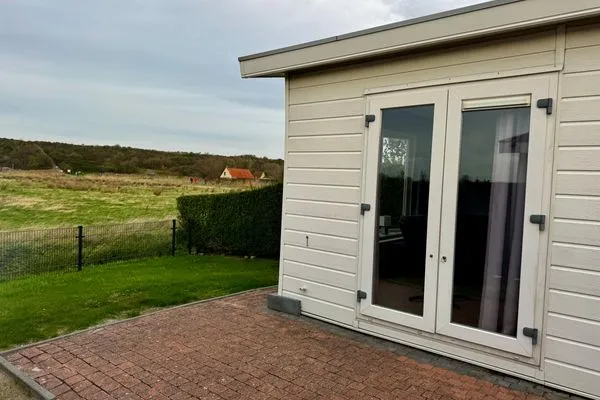  Breskens Chalet DuneView mit Zaun Haus Nr. H195