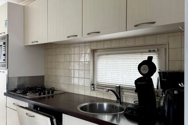  Breskens Chalet am Strandaufgang mit Zaun Haus Nr. B025