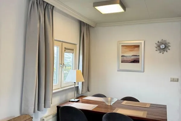  Breskens Chalet am Strandaufgang mit Zaun Haus Nr. B025