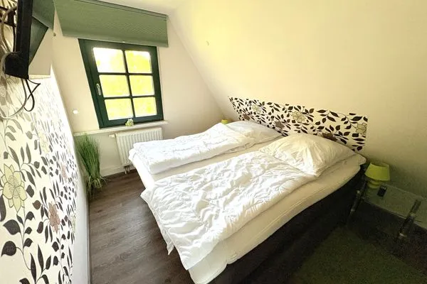 Schlafzimmer  Wohnung 3 (Zeesboothaus)