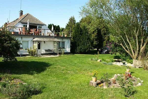   Ferienwohnung Land Fleesensee