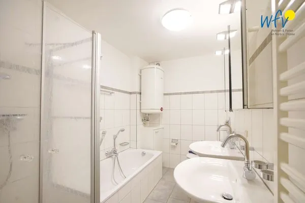 Badezimmer Holiday Residenz II Ferienwohnung Toornkieker