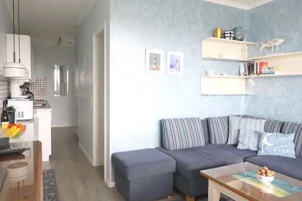 Wohnzimmer  Fernsicht 12C, EG