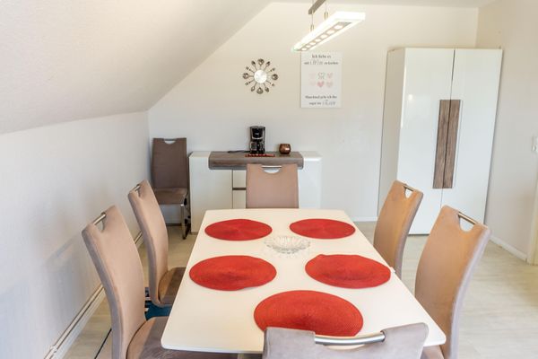  Bi Moni un Willi Garding - 