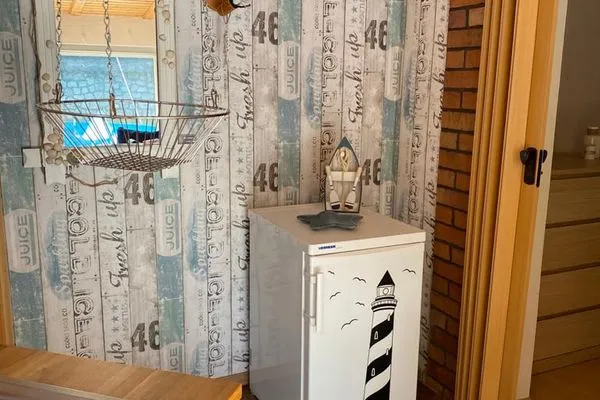   Ferienhaus mit Pool am See