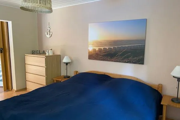   Ferienhaus mit Pool am See