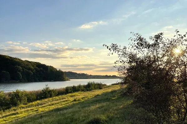 Winderatter See im Herbst (1km entfernt)  Ferienhaus Reethus Koppelkiek