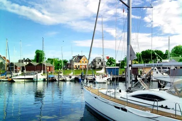 Meerblick Strandvilla Hafenloge - stilvoll wohnen direkt am Niendorfer Hafen