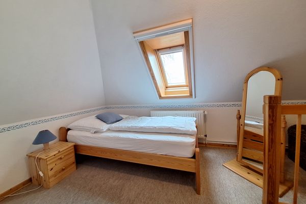  Mansarde Wieck - Schlafzimmer