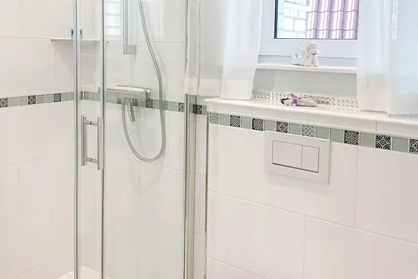 Badezimmer  Haus Anholt App. 35 - Strand in 50 Metern Appartment mit kleinem Meerblick