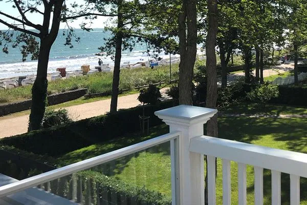 Balkon  Villa Svanen App. 2 - Frühstücken mit Blick aufs Meer - Urlaub mit einzigartigem Meerblick