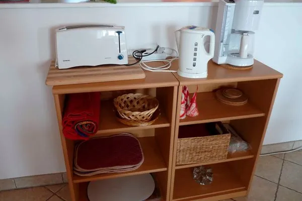   Ferienhaus mit Pool am See