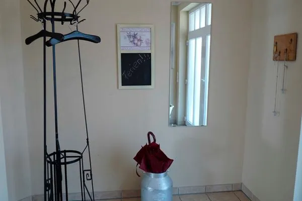   Ferienhaus mit Pool am See