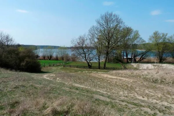   Ferienhaus mit Pool am See 616-01