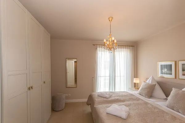Schlafzimmer  Villa Friede-Marie, App. Svea mit Hafen-Ostsee-Blick