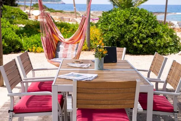 Garden  Esperides by the sea