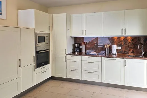 Küche / Küchenzeile  Villa Friede-Marie, Penthouse Lenea - herrlicher Meerblick über die Ostsee