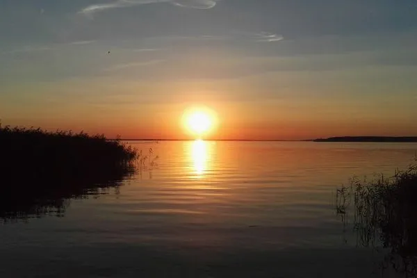   200 m zum Achterwasser