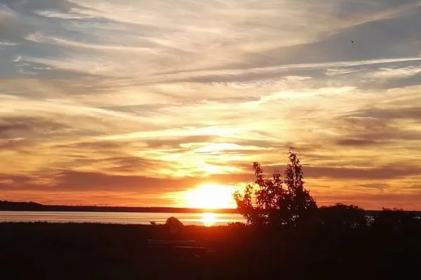   200 m zum Achterwasser