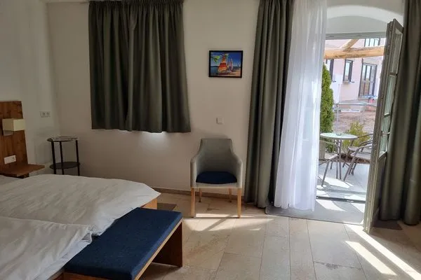   Appartement 1 mit Terrasse