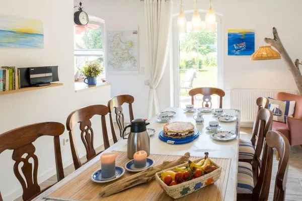 Wohnzimmer  Familienhaus Sonne - mit Gartengrundstück