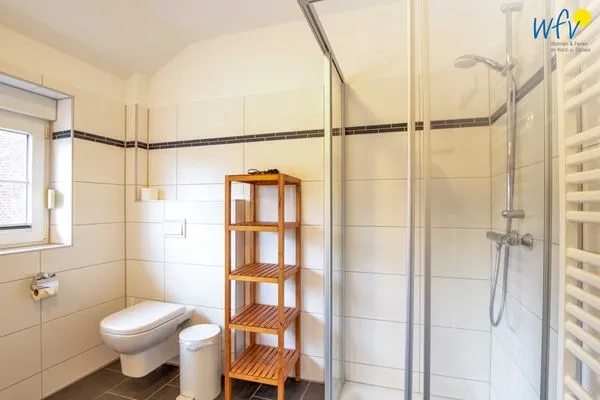 Badezimmer Ferienhaus Upholmstraße 105a Röverland