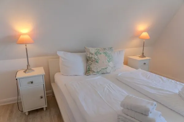 Schlafzimmer 1 OG  Ashley