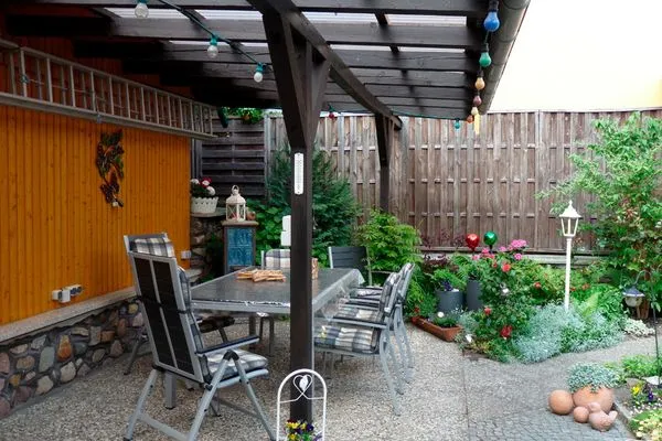   FeWo "Gartenparadies Pientok"