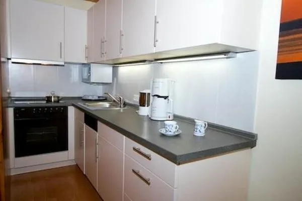 Küche / Küchenzeile  Nis Puk _FW Habel (EG)