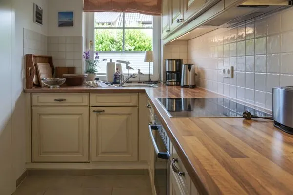 Küche / Küchenzeile  Iikhoarn