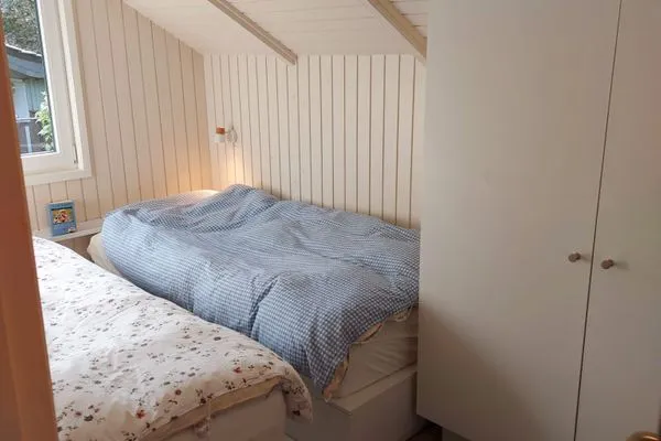 Schlafzimmer mit 2 Einzelbetten (90 x 200 cm)  Immi's Hus