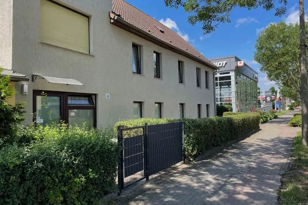 Fassade / Eingang  Einfaches Appartement "Hannes" in Halle inklusive Parkplatz