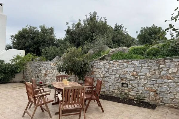 Terrace  Jassemi Studio