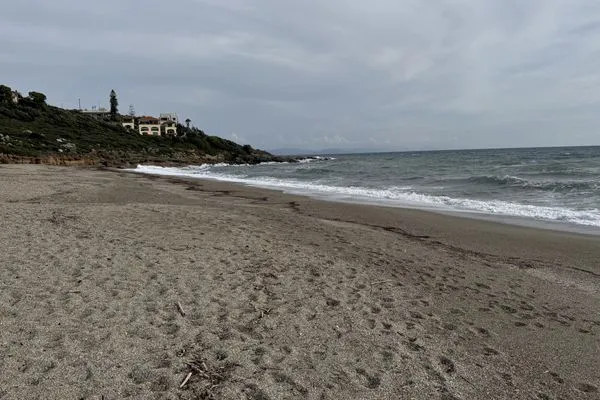 Mavrovouni Beach  Jassemi Studio