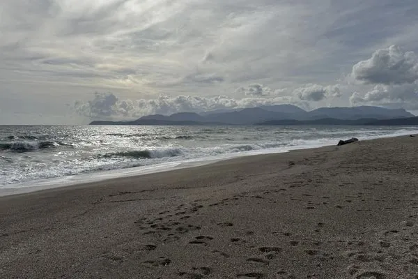 Mavrovouni Beach  Jassemi Studio