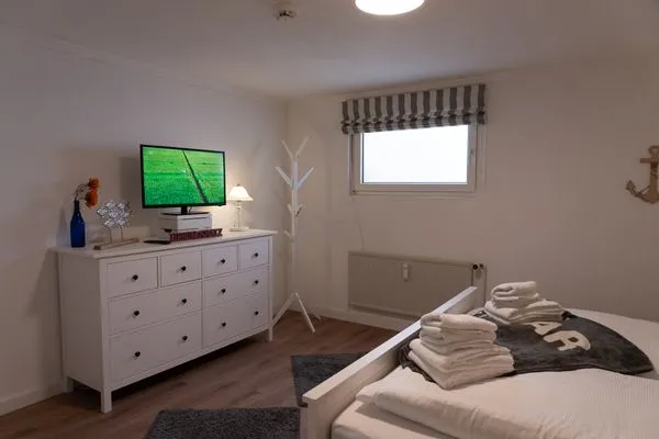 Schlafzimmer 2 UG  Lister Tor 14