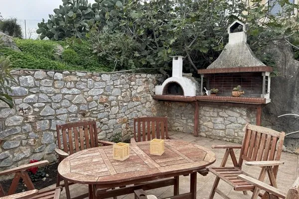 Terrace  Jassemi Studio