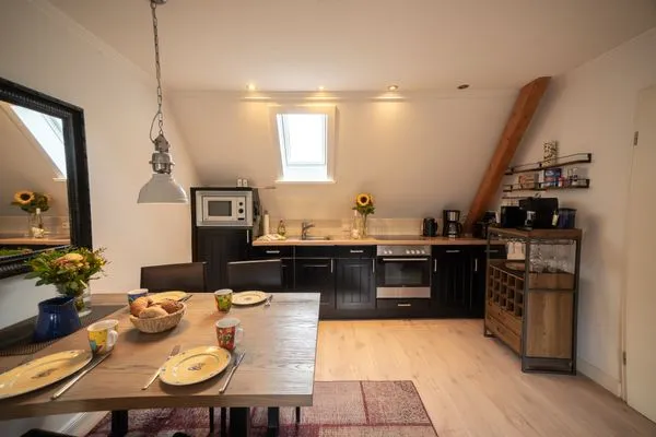 Küche / Küchenzeile  Koje 2