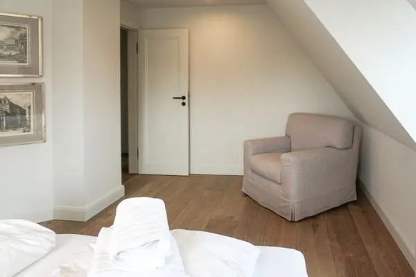 Schlafzimmer 1 OG  Lachmöwe