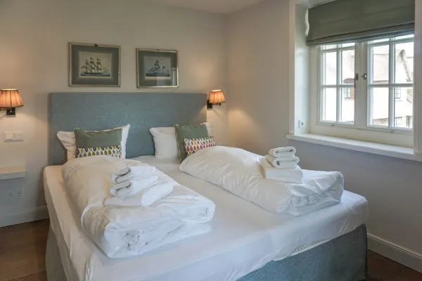 Schlafzimmer 2 OG  Lachmöwe