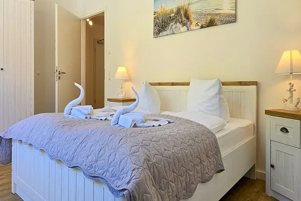 Schlafzimmer  Aparthotel am Nationalpark, Wohnung Wald & Meer - modern und rollstuhlgeeignet