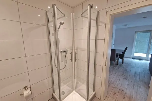Badezimmer  Villa Monika, App. 5 Steuerbord - 2-Raum-Appartement mit Terrasse und Grill