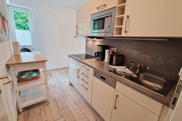 Küche / Küchenzeile  Villa Monika, App. 5 Steuerbord - 2-Raum-Appartement mit Terrasse und Grill