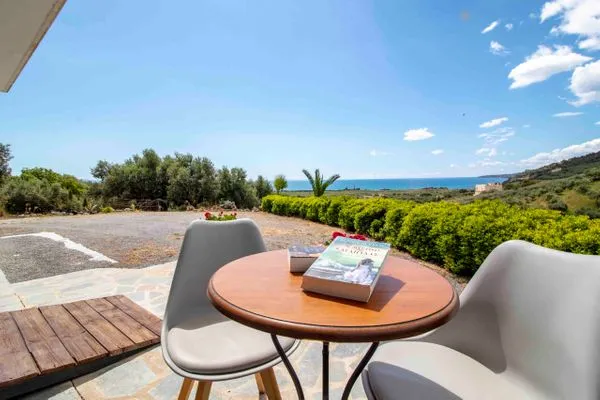 Terrace  Kontstantinos