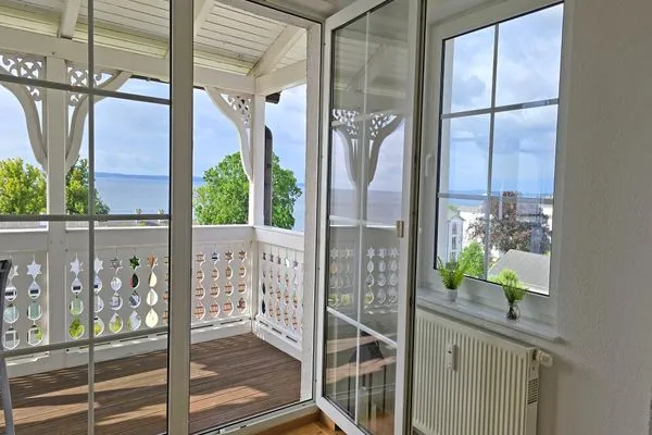 Meerblick  Bädervilla Emma - Ferienwohnung Ostseepanorama