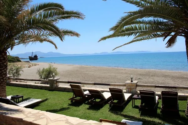 Glyfada beach  Kontstantinos