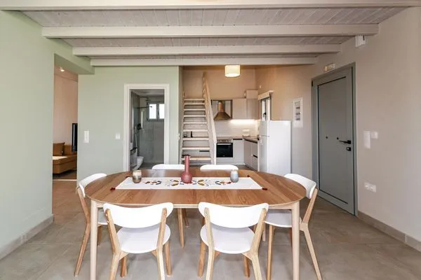 Dining Area  Helichrysum Lofts Family House