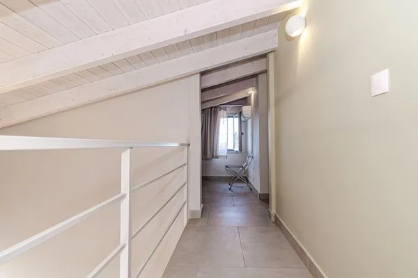 Hallway, upper floor  Helichrysum Lofts Family House